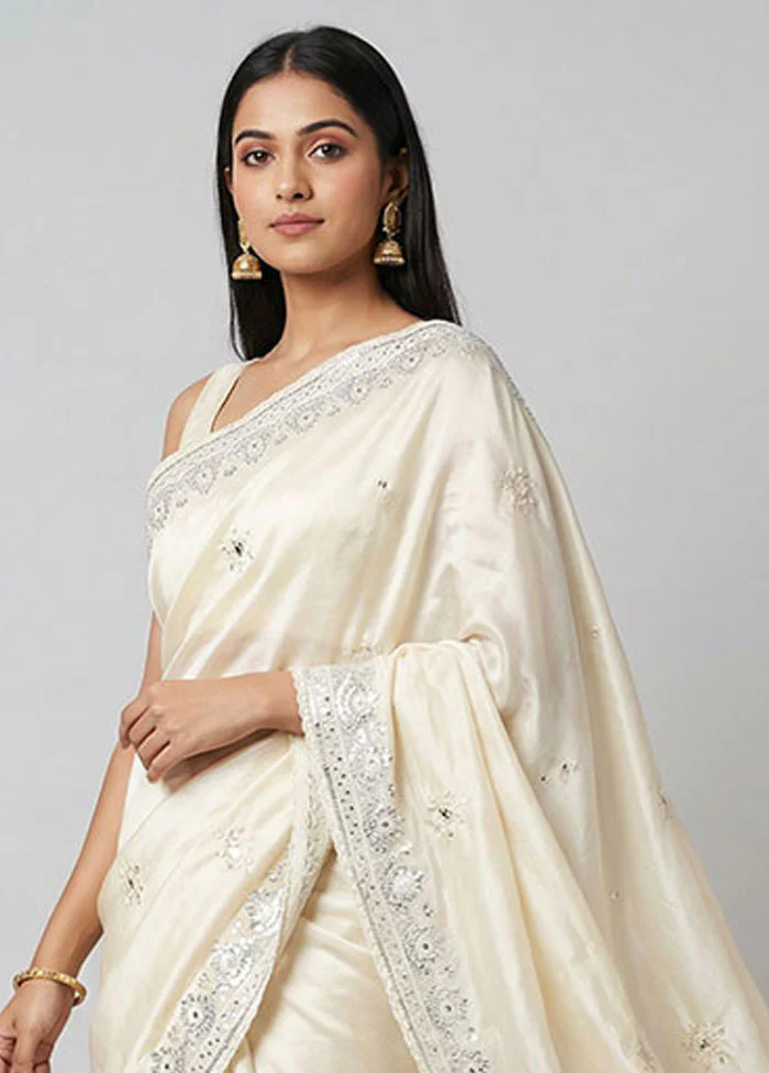 Cream Georgette Saree With Blouse Piece - Image 2