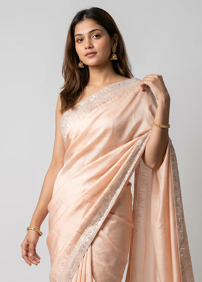 Cream Georgette Saree With Blouse Piece - Image 2