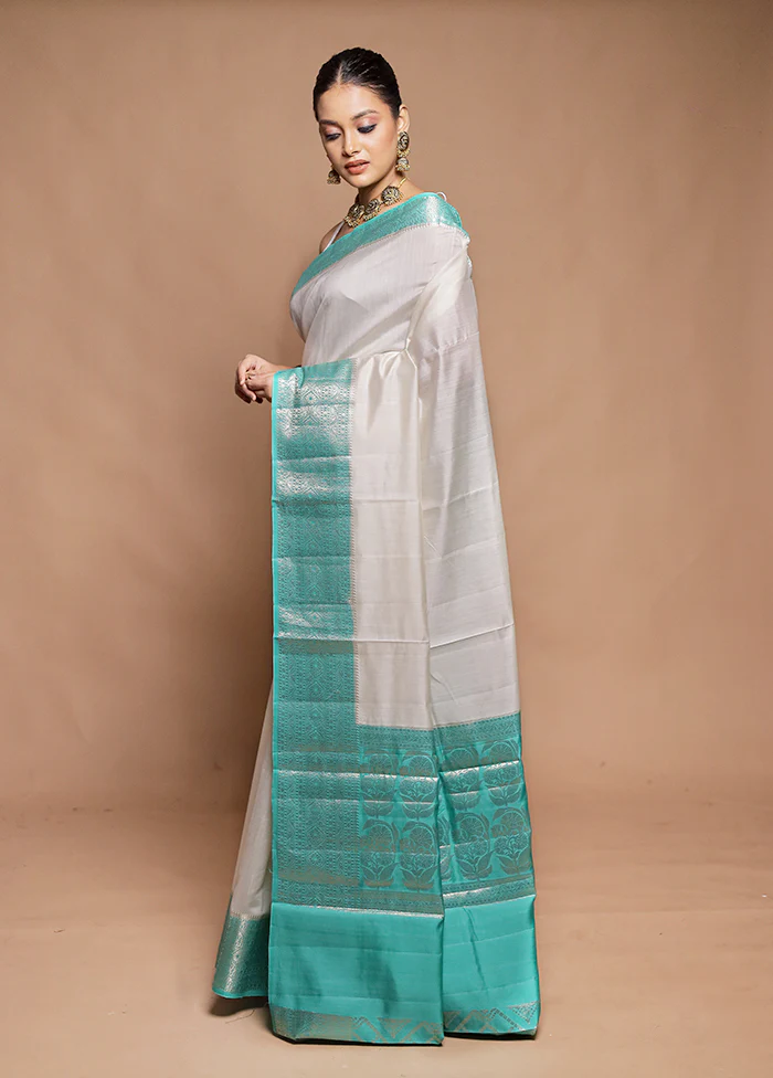 White Handloom Dupion Pure Silk Saree With Blouse Piece - Image 4