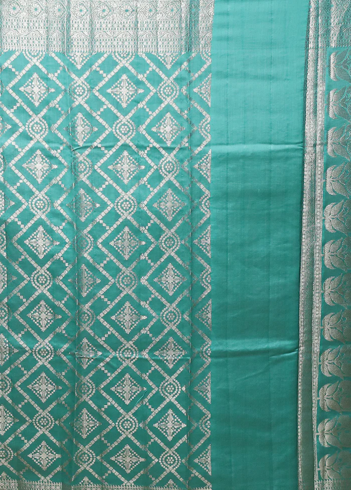 White Handloom Dupion Pure Silk Saree With Blouse Piece - Image 5