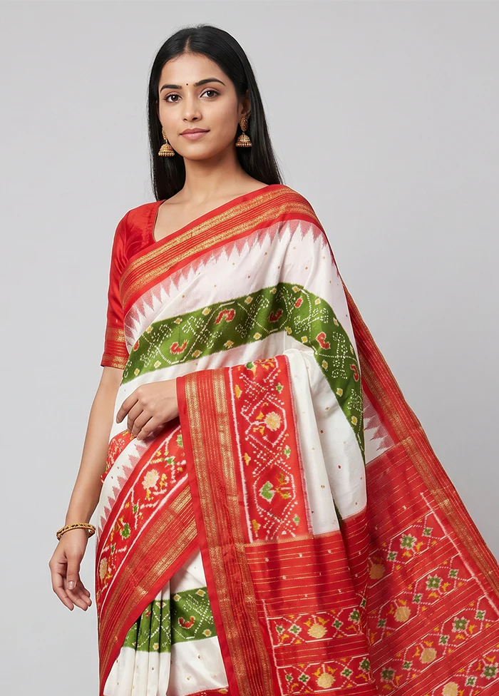 Cream Handloom Ikkat Pure Silk Saree With Blouse Piece - Image 2