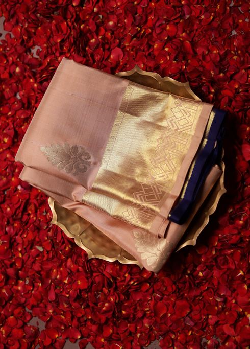 Cream Handloom Kanchipuram Pure Silk Saree With Blouse Piece - Image 7