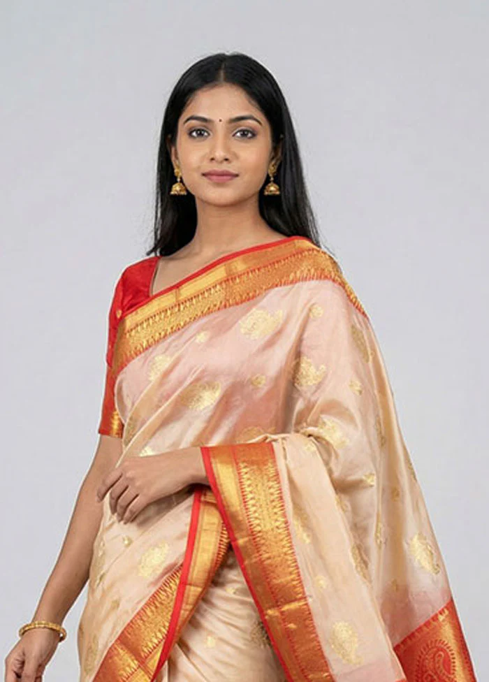 Cream Handloom Kanjivaram Pure Silk Saree With Blouse Piece - Image 2
