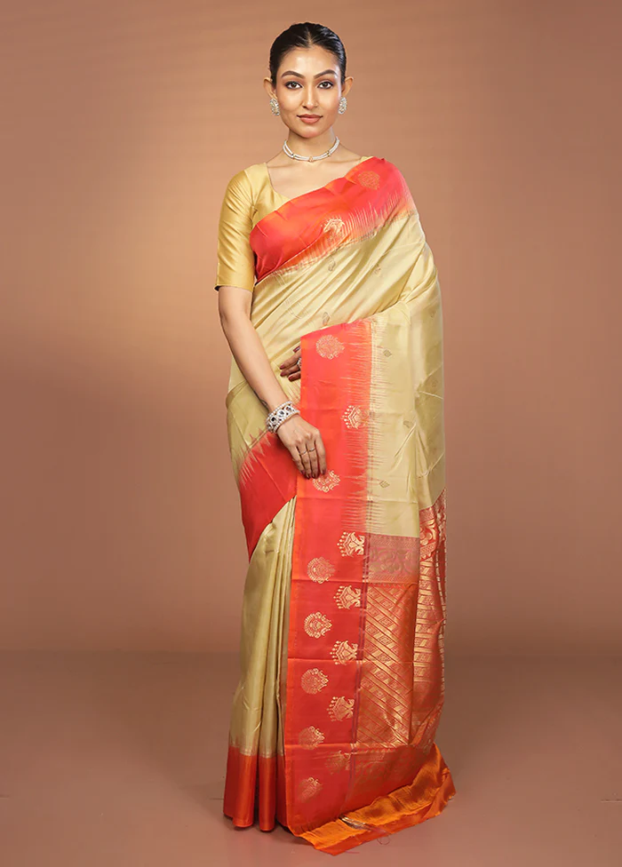 Cream Handloom Kanjivaram Pure Silk Saree With Blouse Piece - Image 2