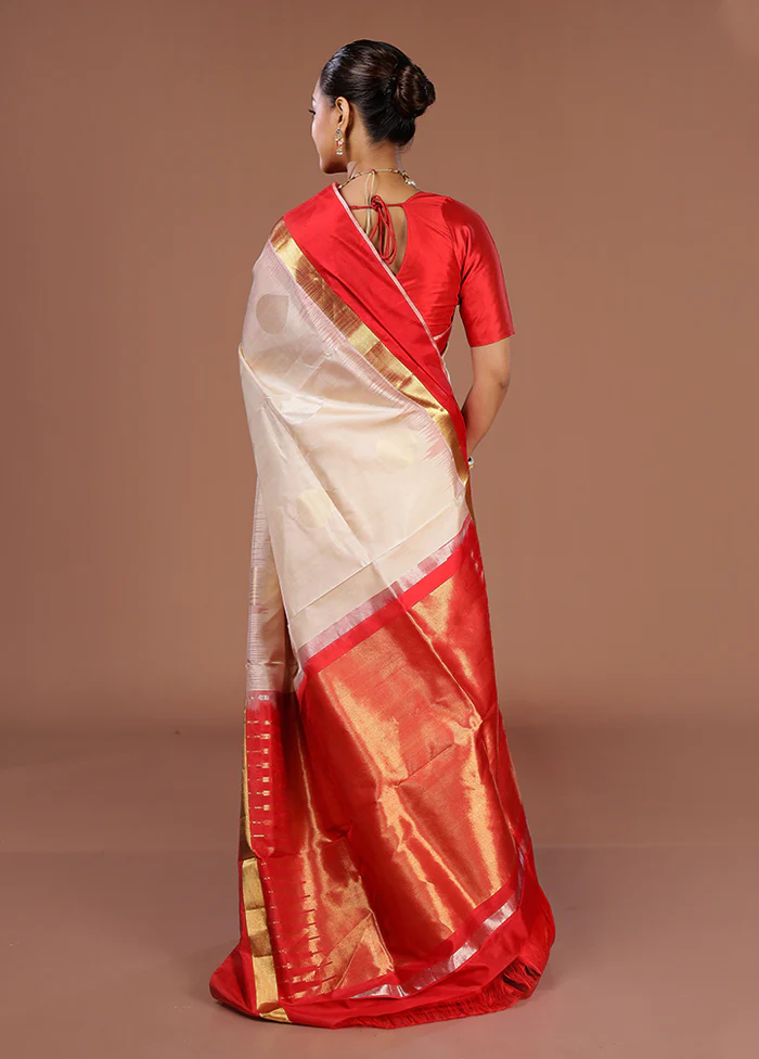 Cream Handloom Kanjivaram Pure Silk Saree With Blouse Piece - Image 3