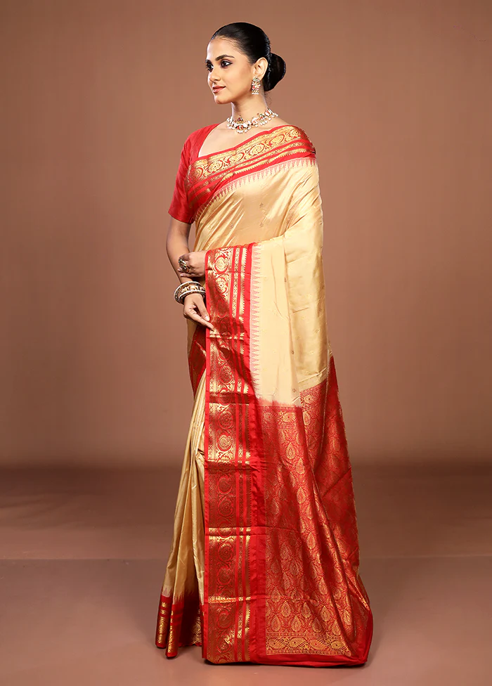 Cream Handloom Kanjivaram Pure Silk Saree With Blouse Piece - Image 4