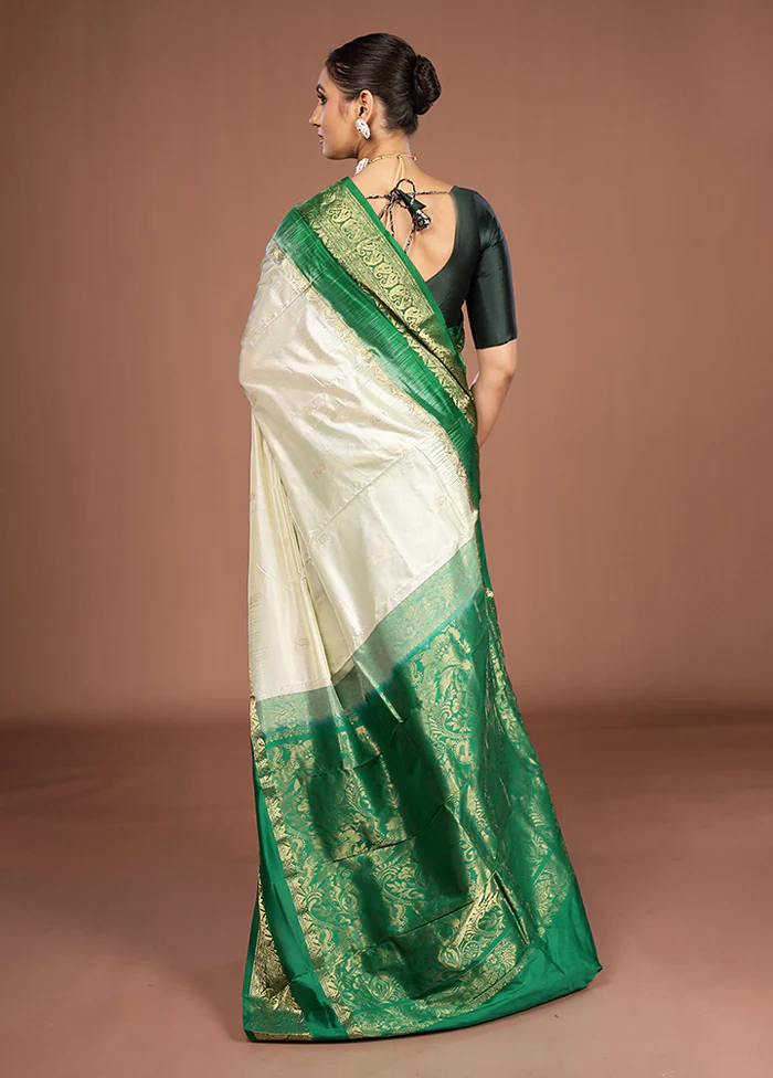 Cream Handloom Kanjivaram Pure Silk Saree With Blouse Piece - Image 3
