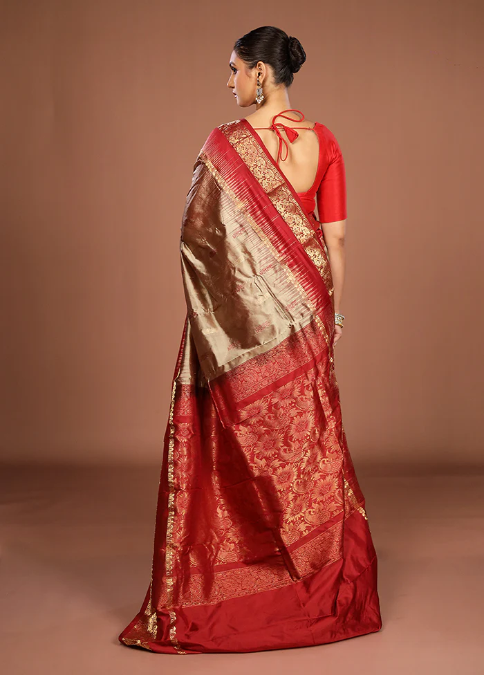 Cream Handloom Kanjivaram Pure Silk Saree With Blouse Piece - Image 3
