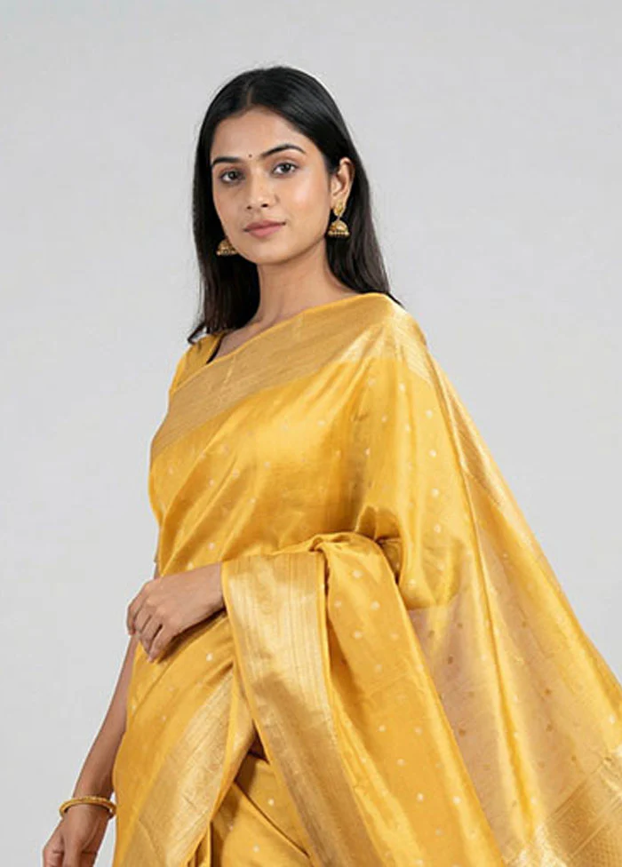 Cream Handloom Kanjivaram Pure Silk Saree With Blouse Piece - Image 2