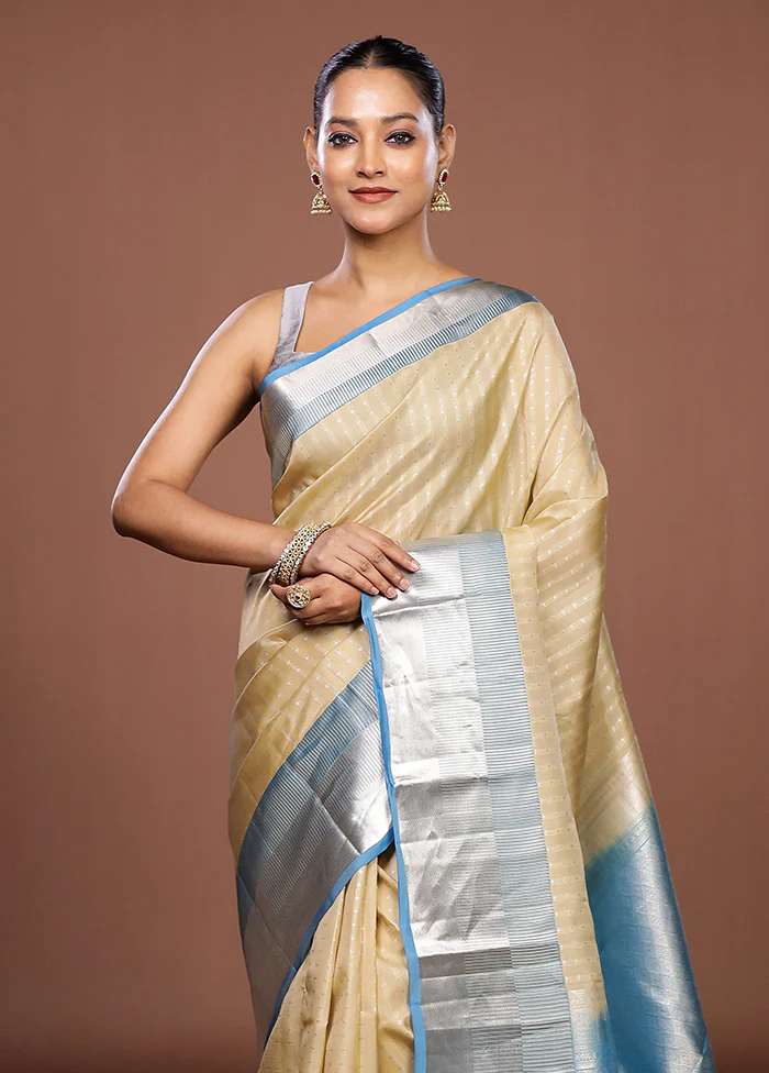 Cream Handloom Kanjivaram Pure Silk Saree With Blouse Piece