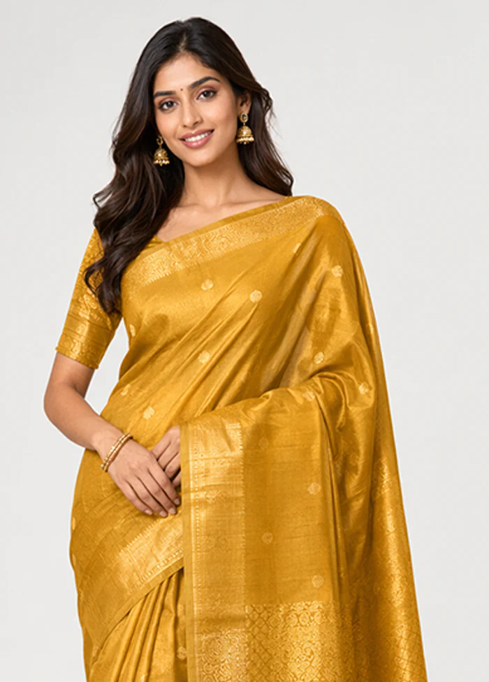 Cream Handloom Kanjivaram Pure Silk Saree With Blouse Piece - Image 2