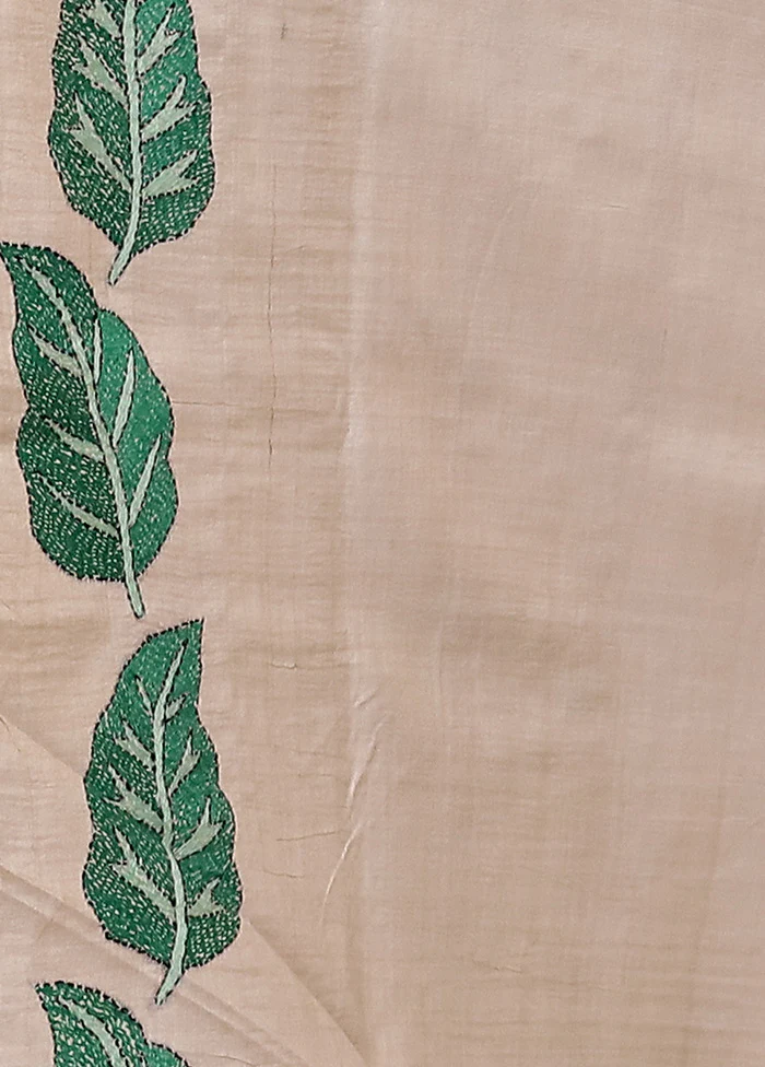Cream Handloom Kantha Stitch Pure Silk Saree With Blouse Piece - Image 5