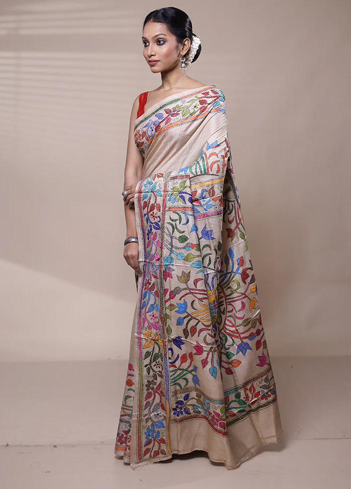 Cream Handloom Kantha Stitch Pure Silk Saree With Blouse Piece - Image 4