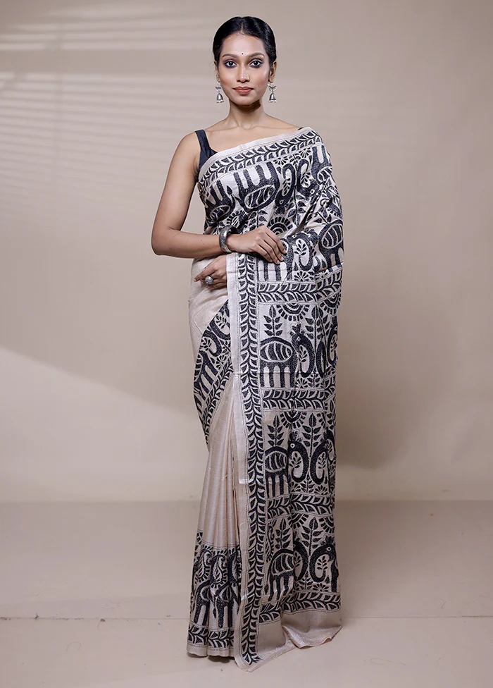 Cream Handloom Kantha Stitch Pure Silk Saree With Blouse Piece - Image 2