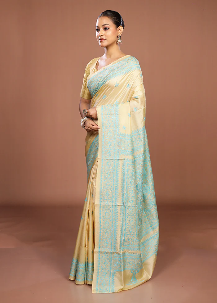 Cream Handloom Kantha Stitch Pure Silk Saree With Blouse Piece - Image 4