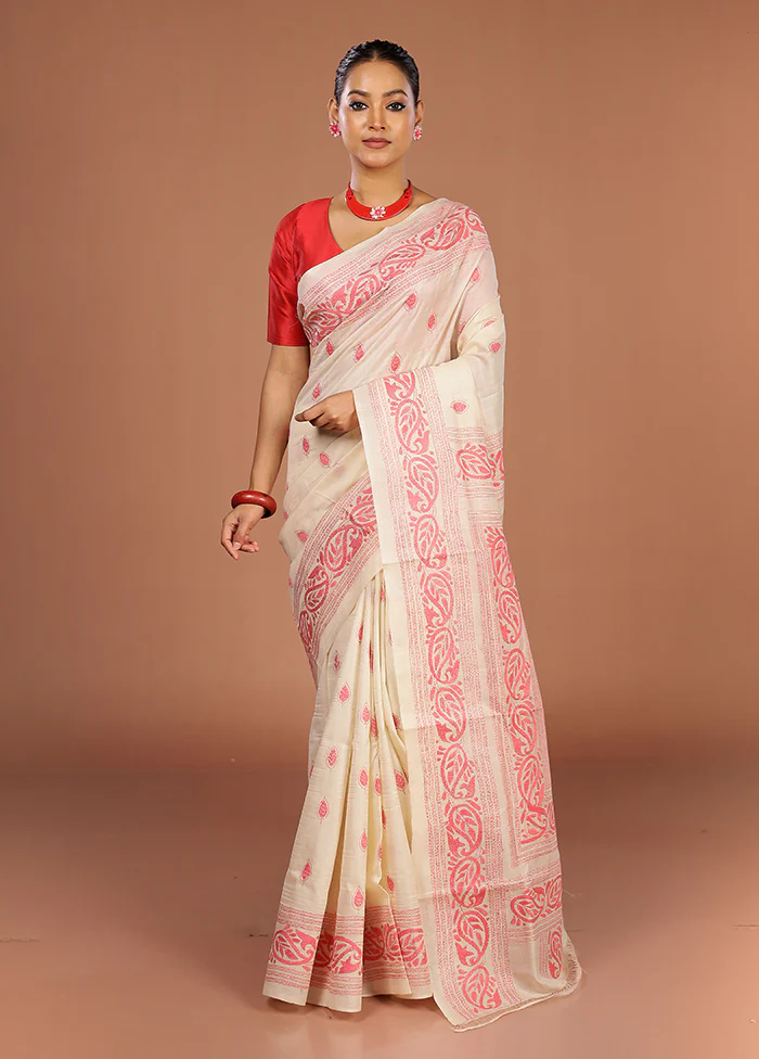 Cream Handloom Kantha Stitch Pure Silk Saree With Blouse Piece - Image 2