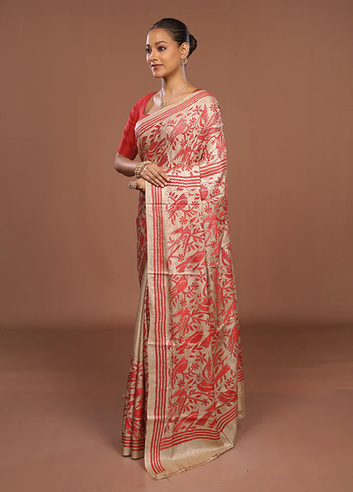 Cream Handloom Kantha Stitch Pure Silk Saree With Blouse Piece - Image 4