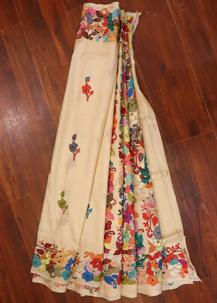 Cream Handloom Kantha Stitch Pure Silk Saree With Blouse Piece - Image 3