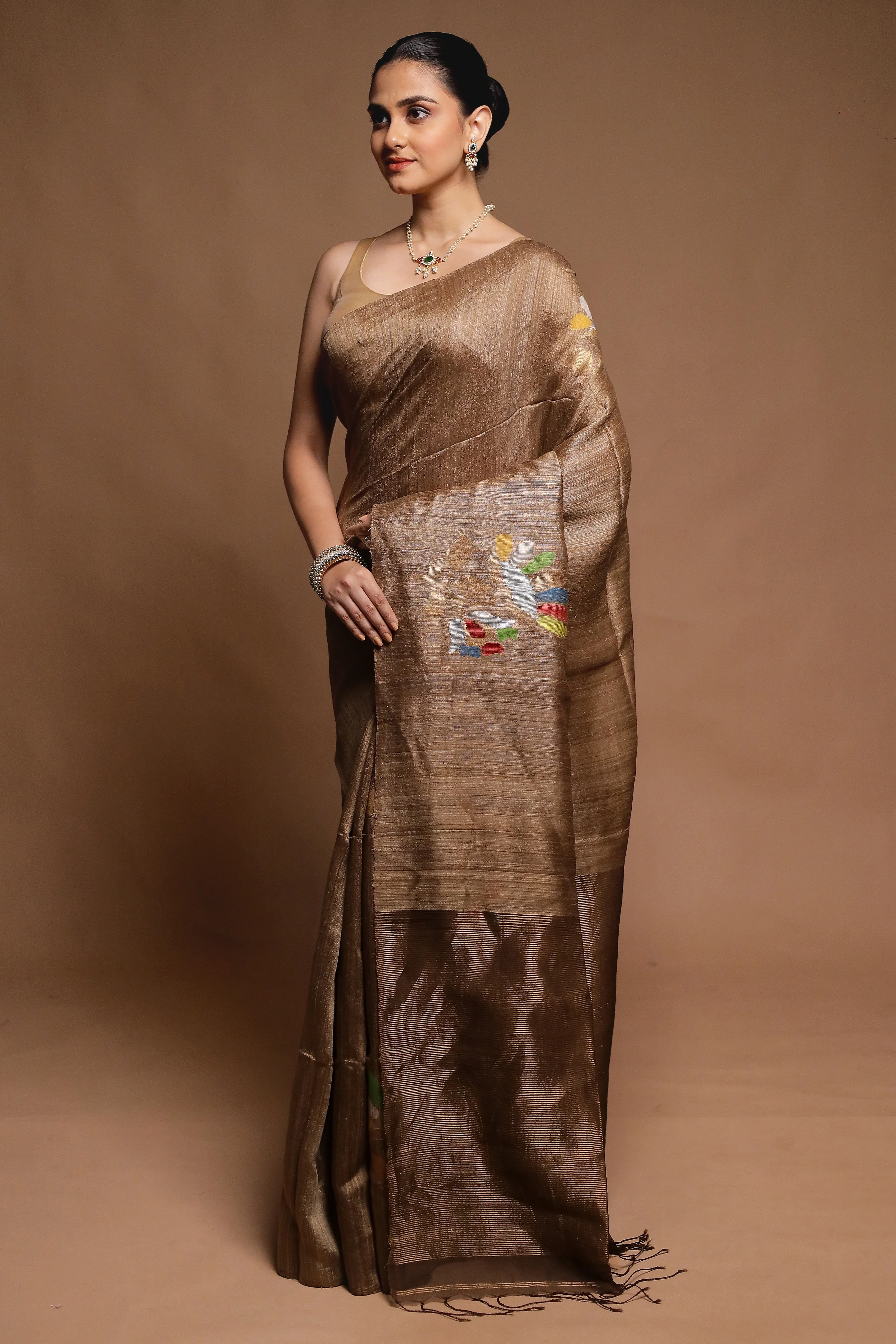 Cream Handloom Matka Pure Silk Saree With Blouse Piece - Image 4