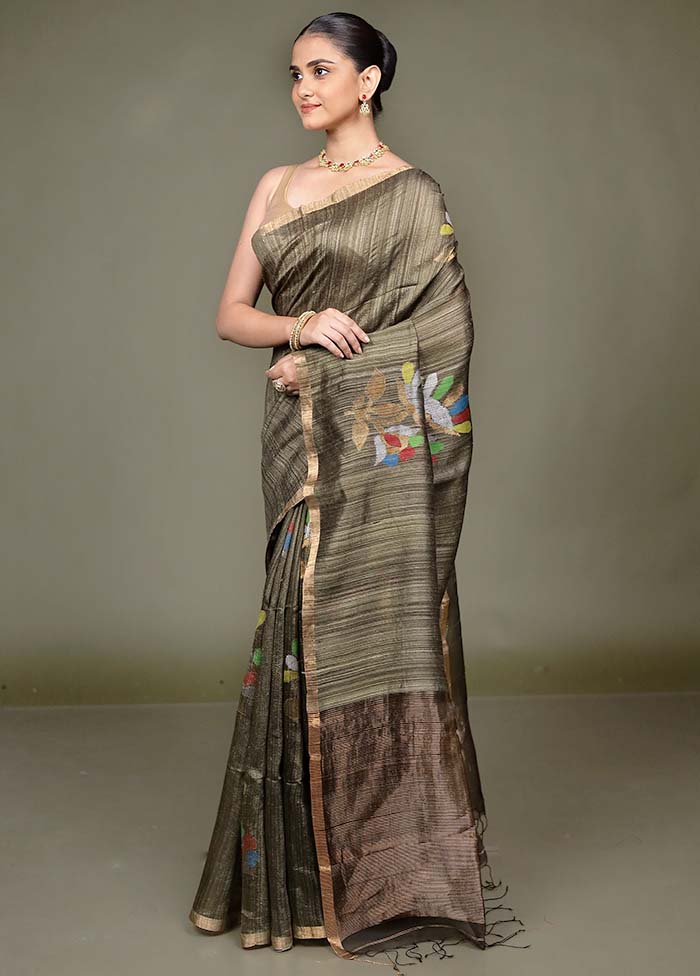 Cream Handloom Matka Pure Silk Saree With Blouse Piece - Image 4