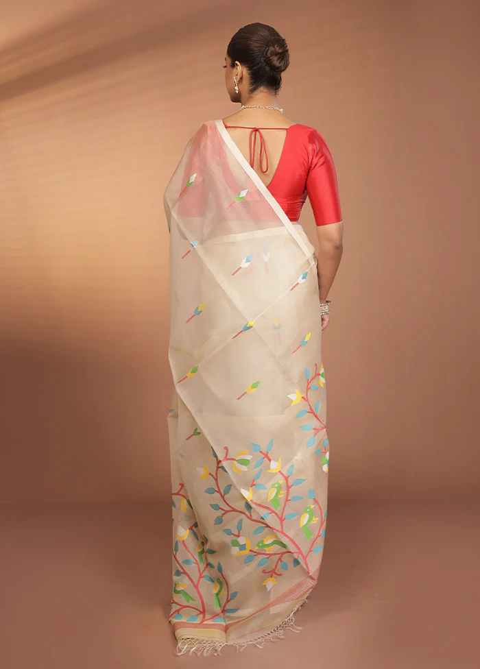 Cream Handloom Matka Pure Silk Saree With Blouse Piece - Image 3