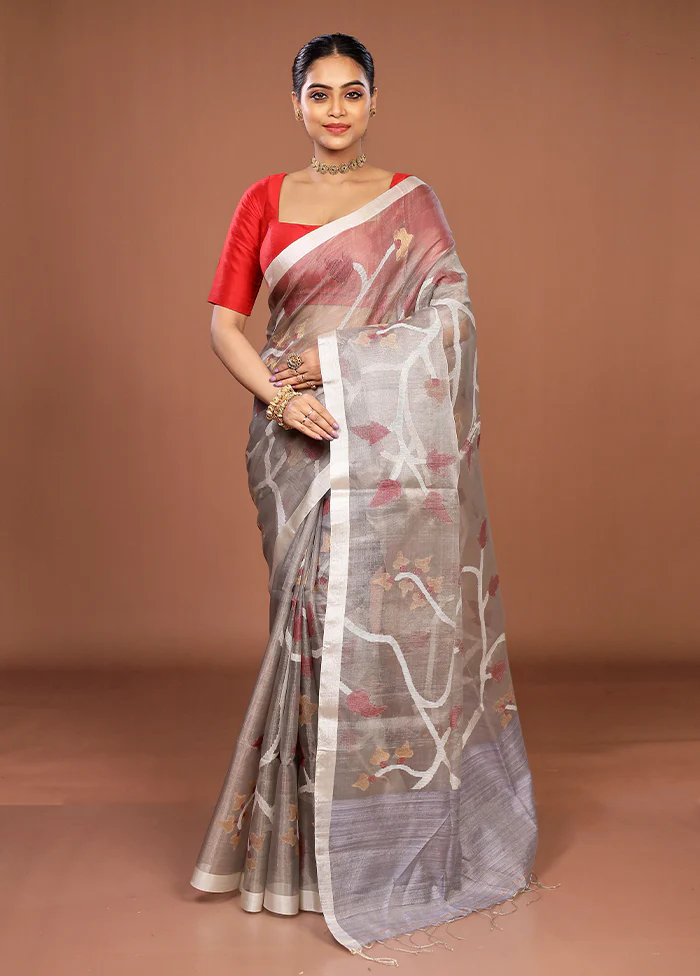Cream Handloom Matka Pure Silk Saree With Blouse Piece - Image 2