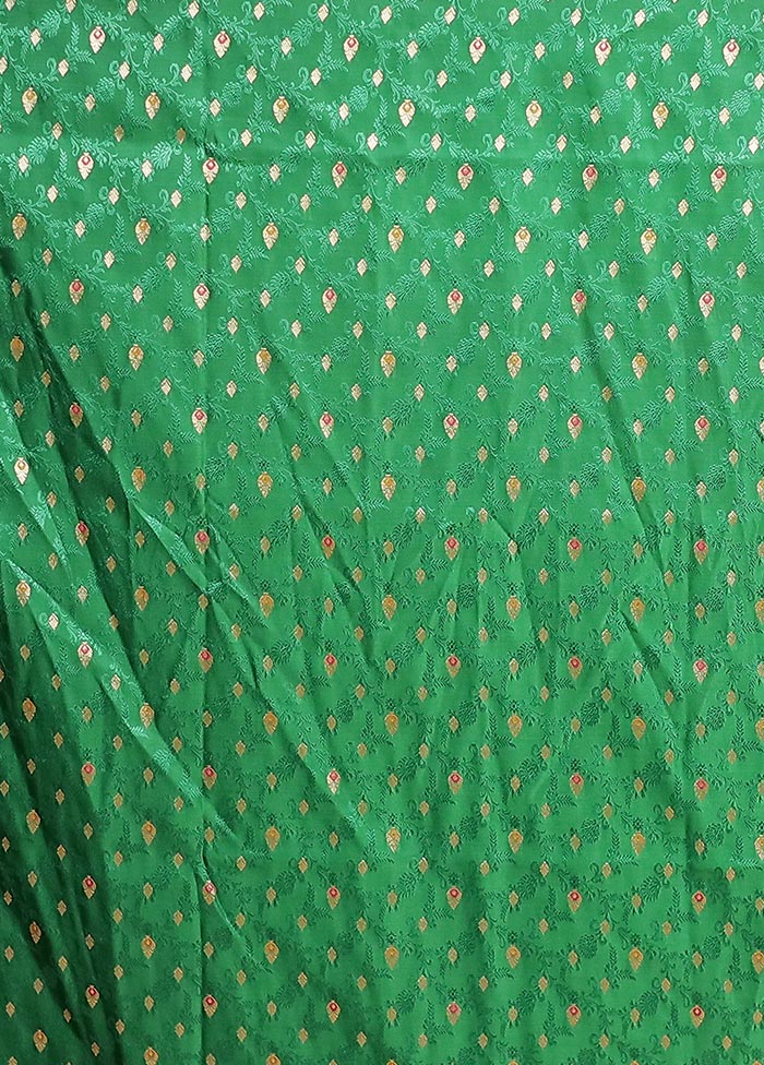 Cream Handloom Tanchoi Pure Silk Saree With Blouse Piece - Image 5