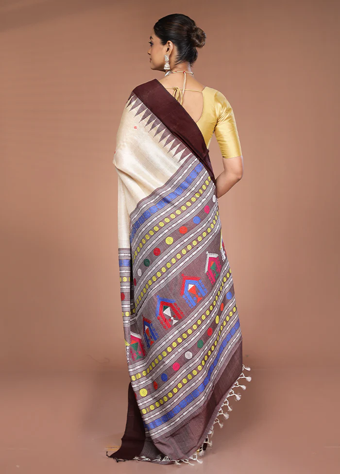 Cream Handloom Tussar Pure Silk Saree With Blouse Piece - Image 3