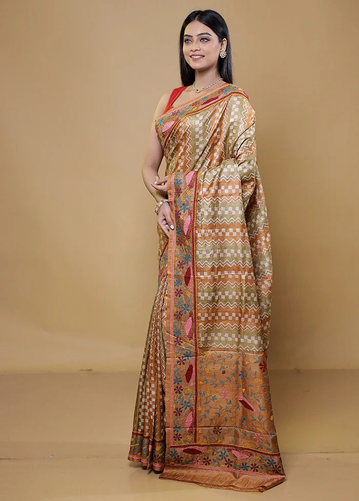 Cream Handloom Tussar Pure Silk Saree With Blouse Piece - Image 4