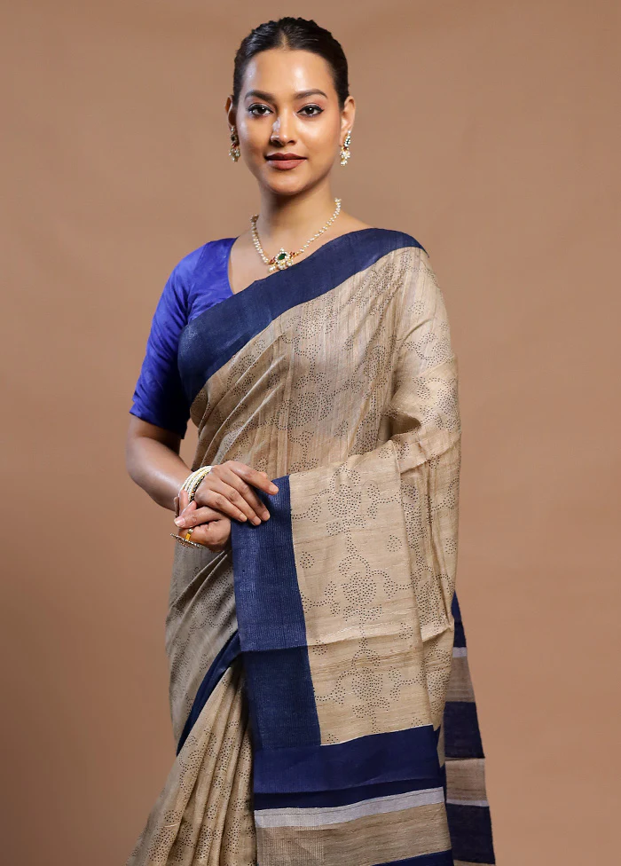 Cream Handloom Tussar Pure Silk Saree With Blouse Piece - Image 2