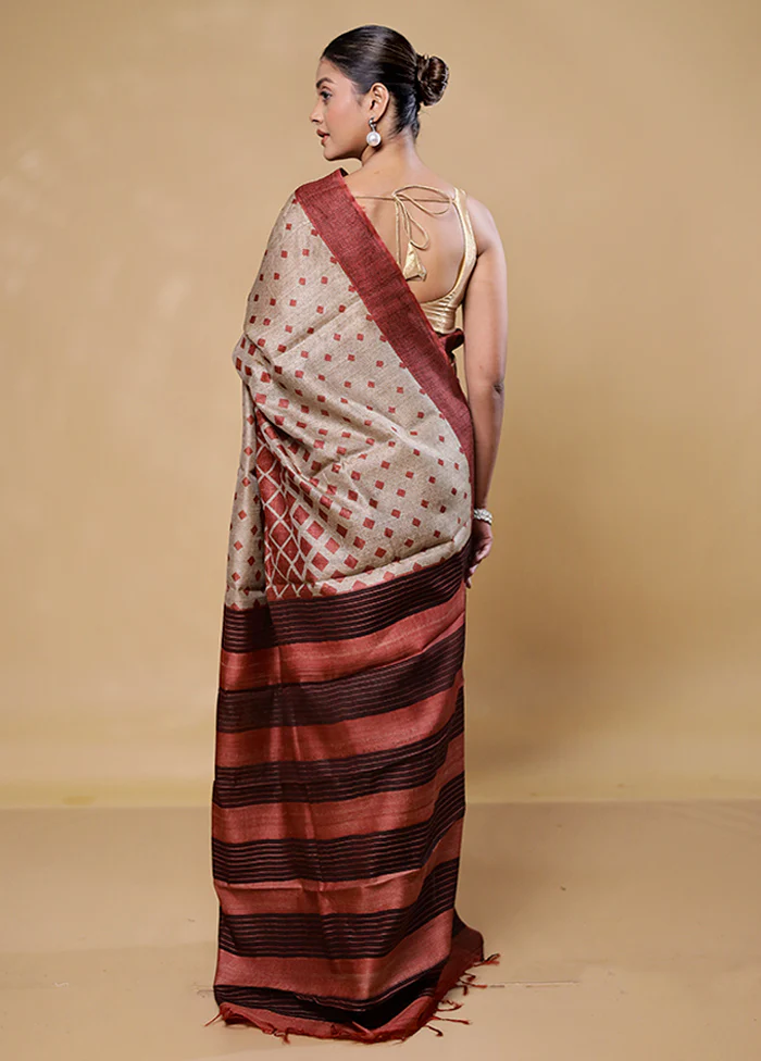 Cream Handloom Tussar Pure Silk Saree With Blouse Piece - Image 3