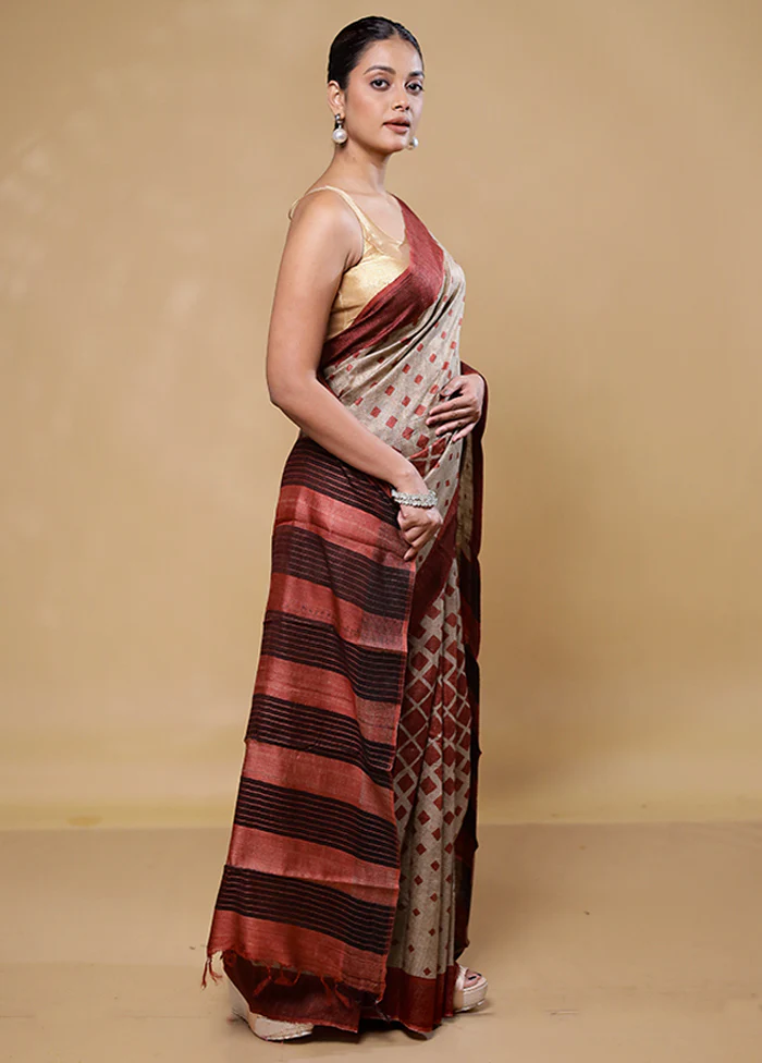 Cream Handloom Tussar Pure Silk Saree With Blouse Piece - Image 4