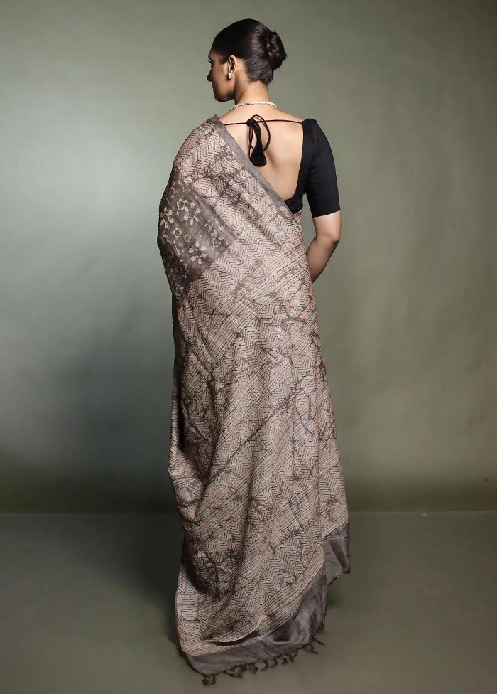 Cream Handloom Tussar Pure Silk Saree With Blouse Piece - Image 3