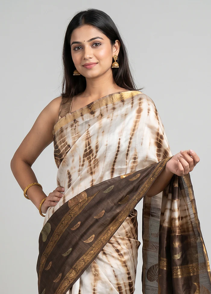 Cream Handloom Tussar Pure Silk Saree With Blouse Piece - Image 2