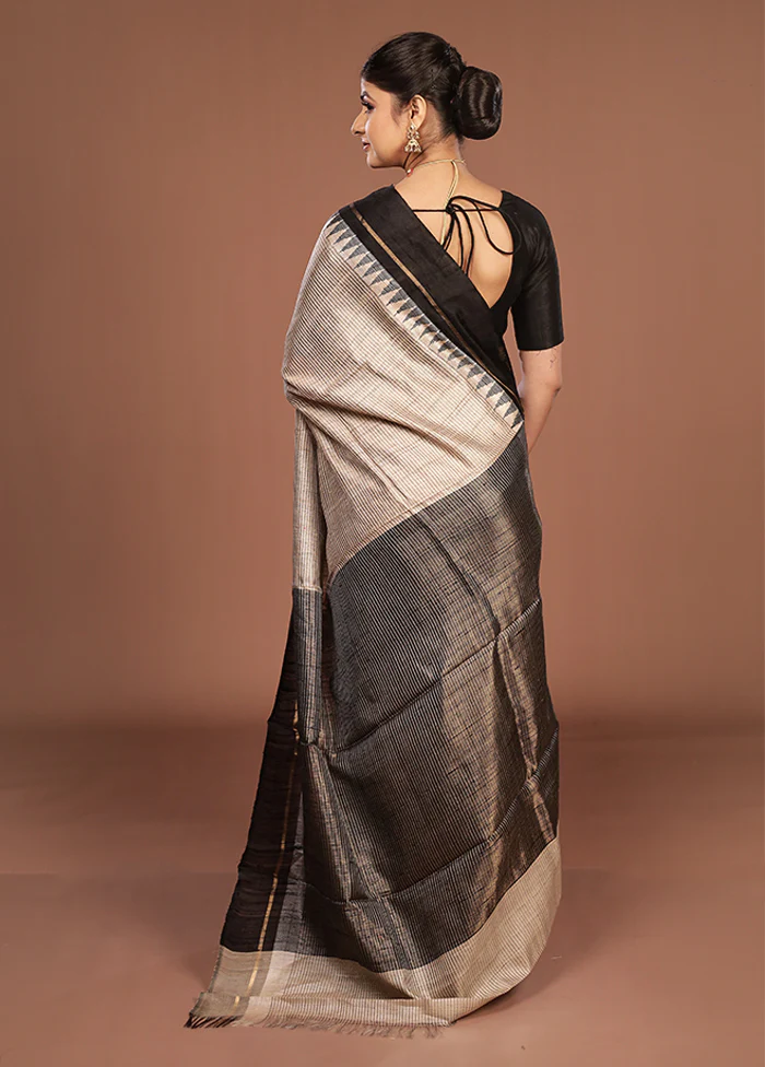 Cream Handloom Tussar Pure Silk Saree With Blouse Piece - Image 2