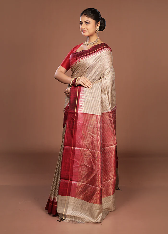 Cream Handloom Tussar Pure Silk Saree With Blouse Piece - Image 4