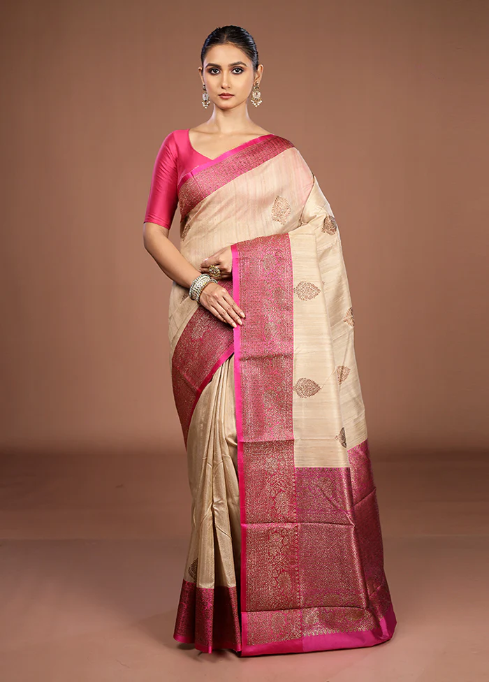 Cream Handloom Tussar Pure Silk Saree With Blouse Piece - Image 2