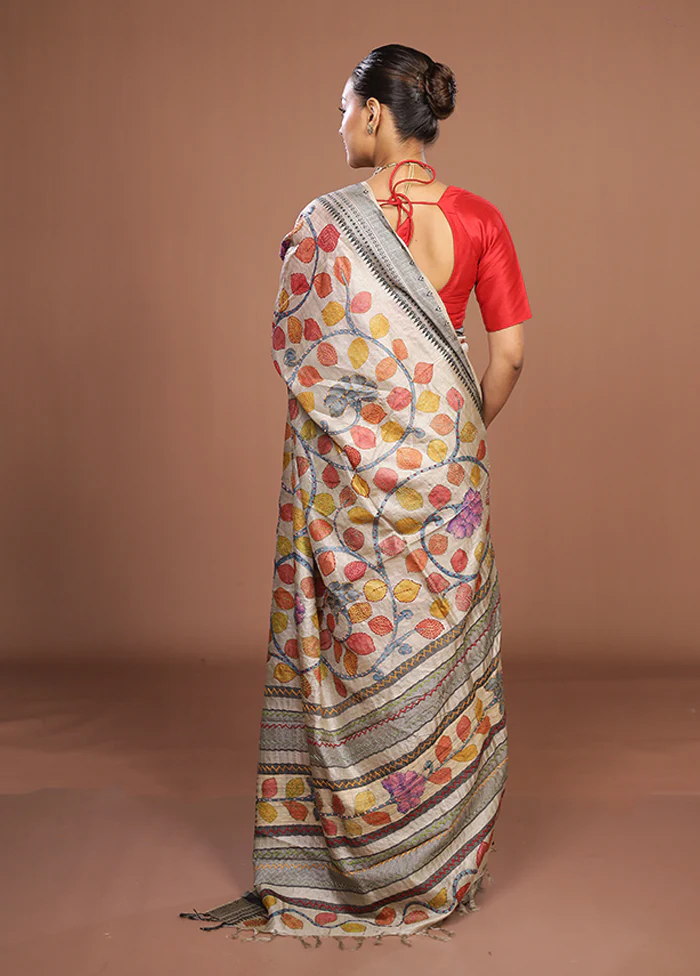 Cream Handloom Tussar Pure Silk Saree With Blouse Piece - Image 3