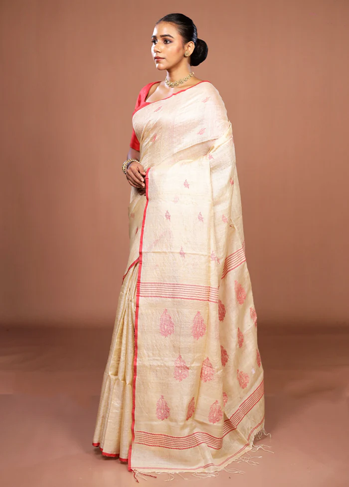 Cream Handloom Tussar Pure Silk Saree With Blouse Piece - Image 4