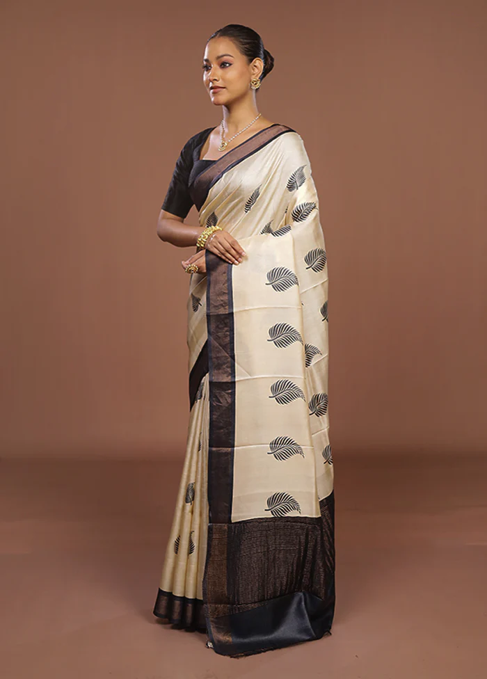 Cream Handloom Tussar Pure Silk Saree With Blouse Piece - Image 4