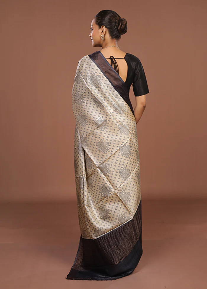 Cream Handloom Tussar Pure Silk Saree With Blouse Piece - Image 3