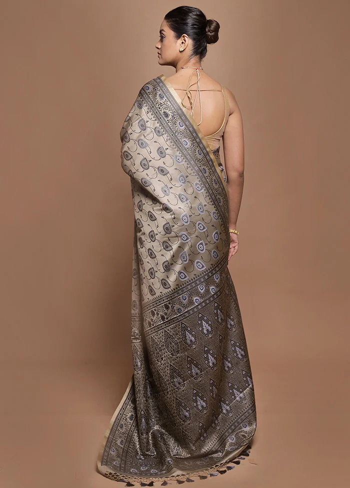 Cream Jamewar Silk Saree With Blouse Piece - Image 3