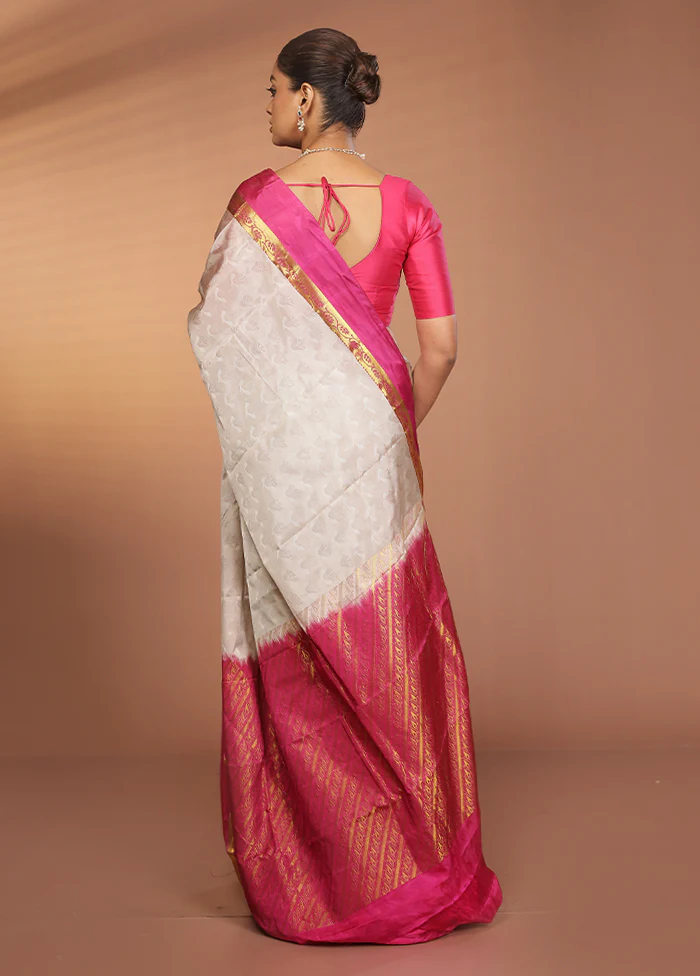 Cream Kanjivaram Silk Saree With Blouse Piece - Image 3