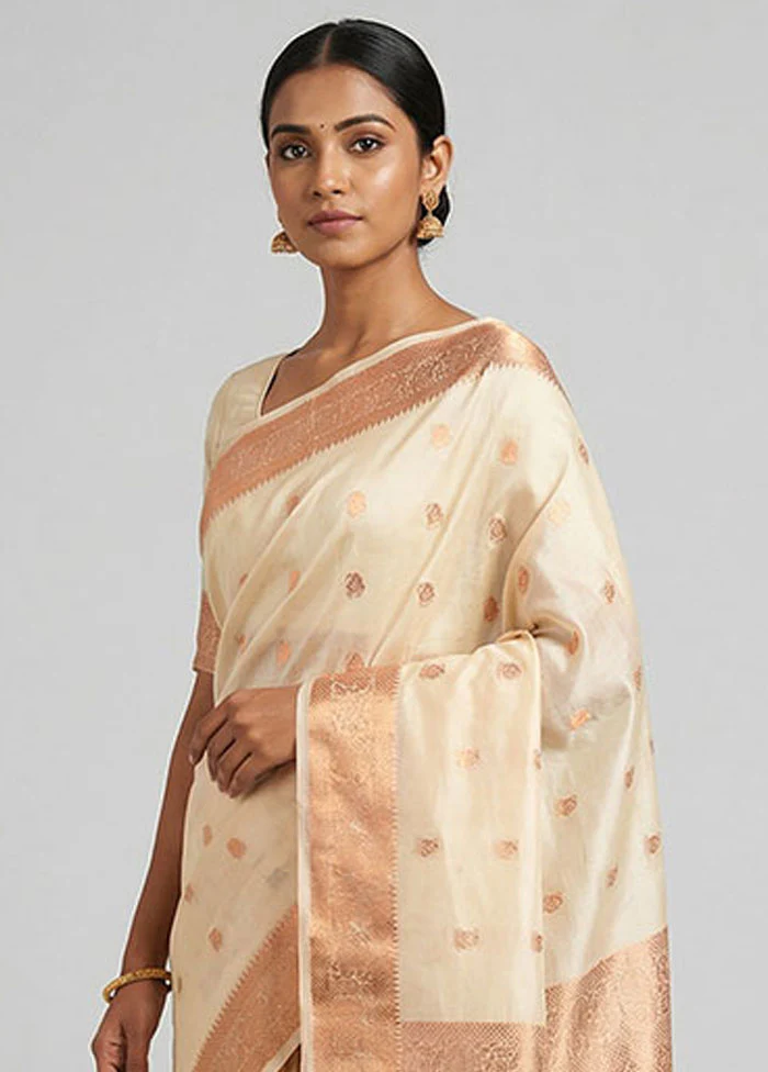 Cream Kanjivaram Silk Saree With Blouse Piece - Image 2