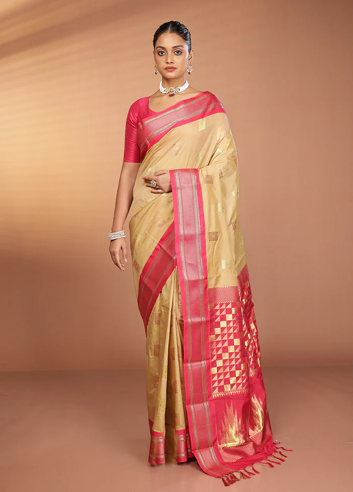 Cream Kanjivaram Silk Saree With Blouse Piece - Image 2