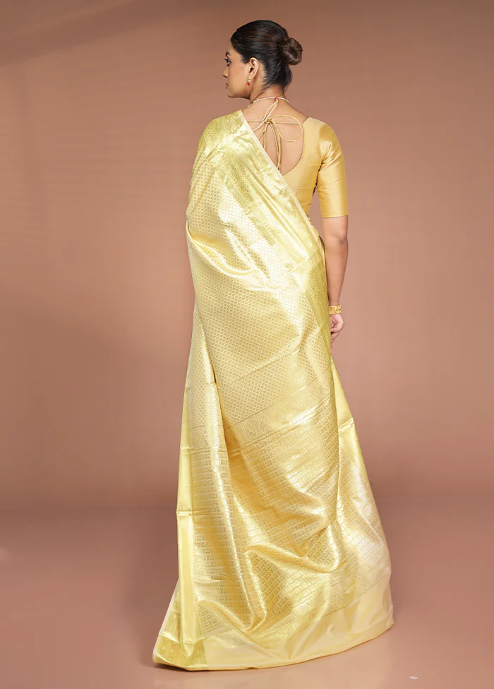 Cream Kanjivaram Silk Saree With Blouse Piece - Image 3
