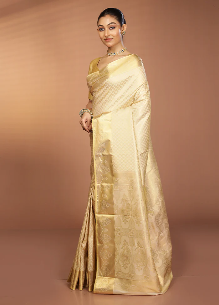 Cream Kanjivaram Silk Saree With Blouse Piece - Image 4