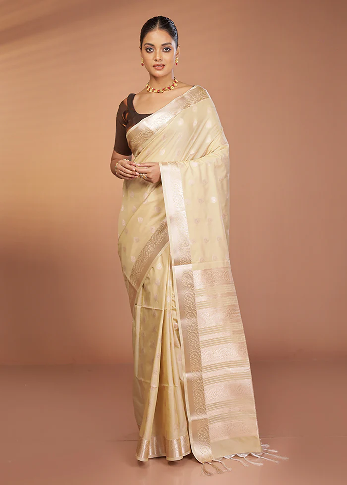 Cream Kanjivaram Silk Saree With Blouse Piece - Image 2