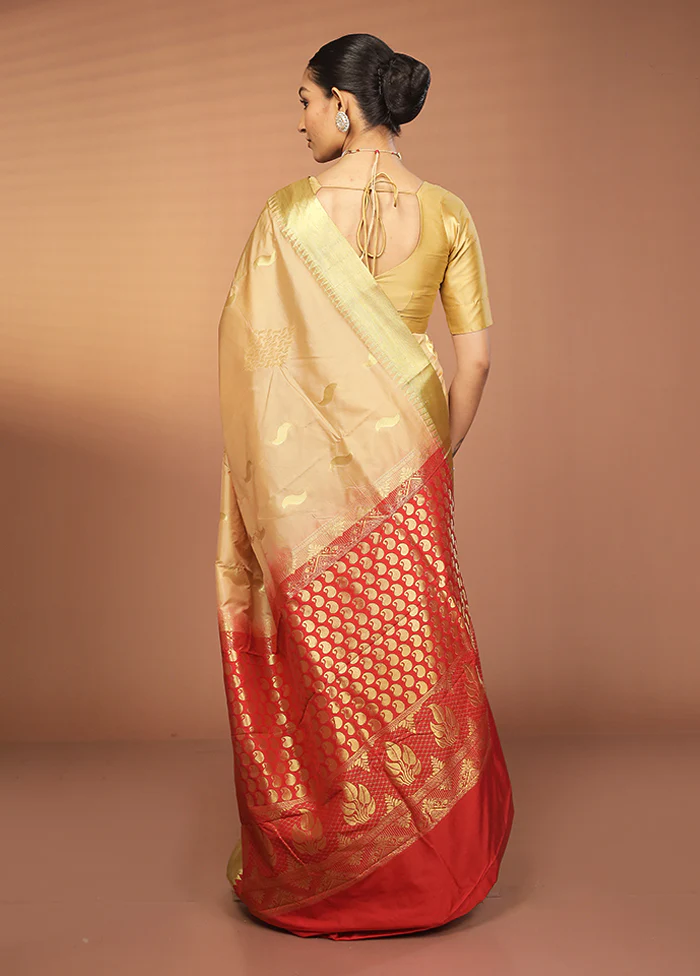 Cream Kanjivaram Silk Saree With Blouse Piece - Image 3