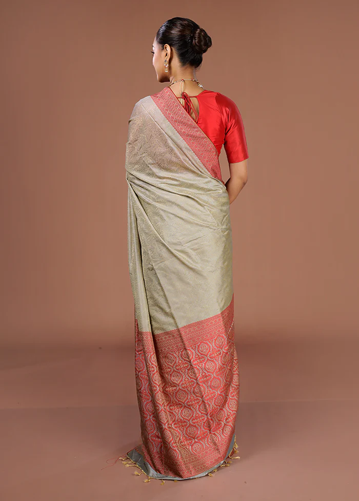 Cream Kanjivaram Silk Saree With Blouse Piece - Image 3